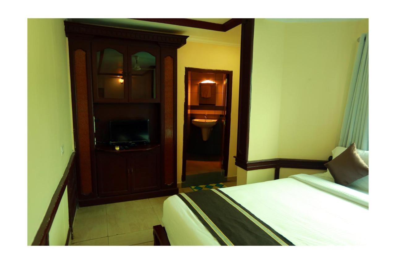 Corridor Calicut Airport Hotel Kondotty Экстерьер фото