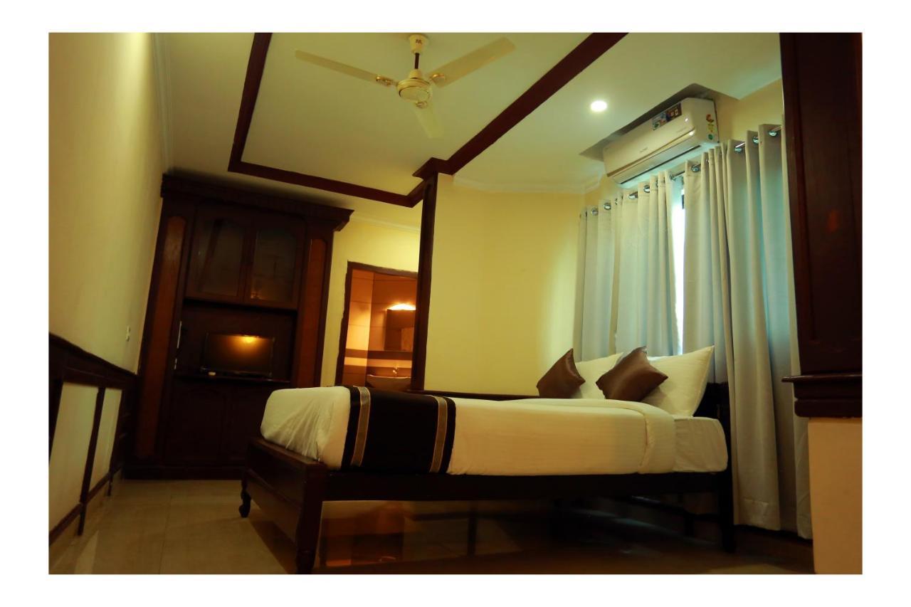 Corridor Calicut Airport Hotel Kondotty Экстерьер фото