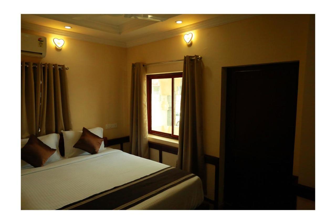 Corridor Calicut Airport Hotel Kondotty Экстерьер фото
