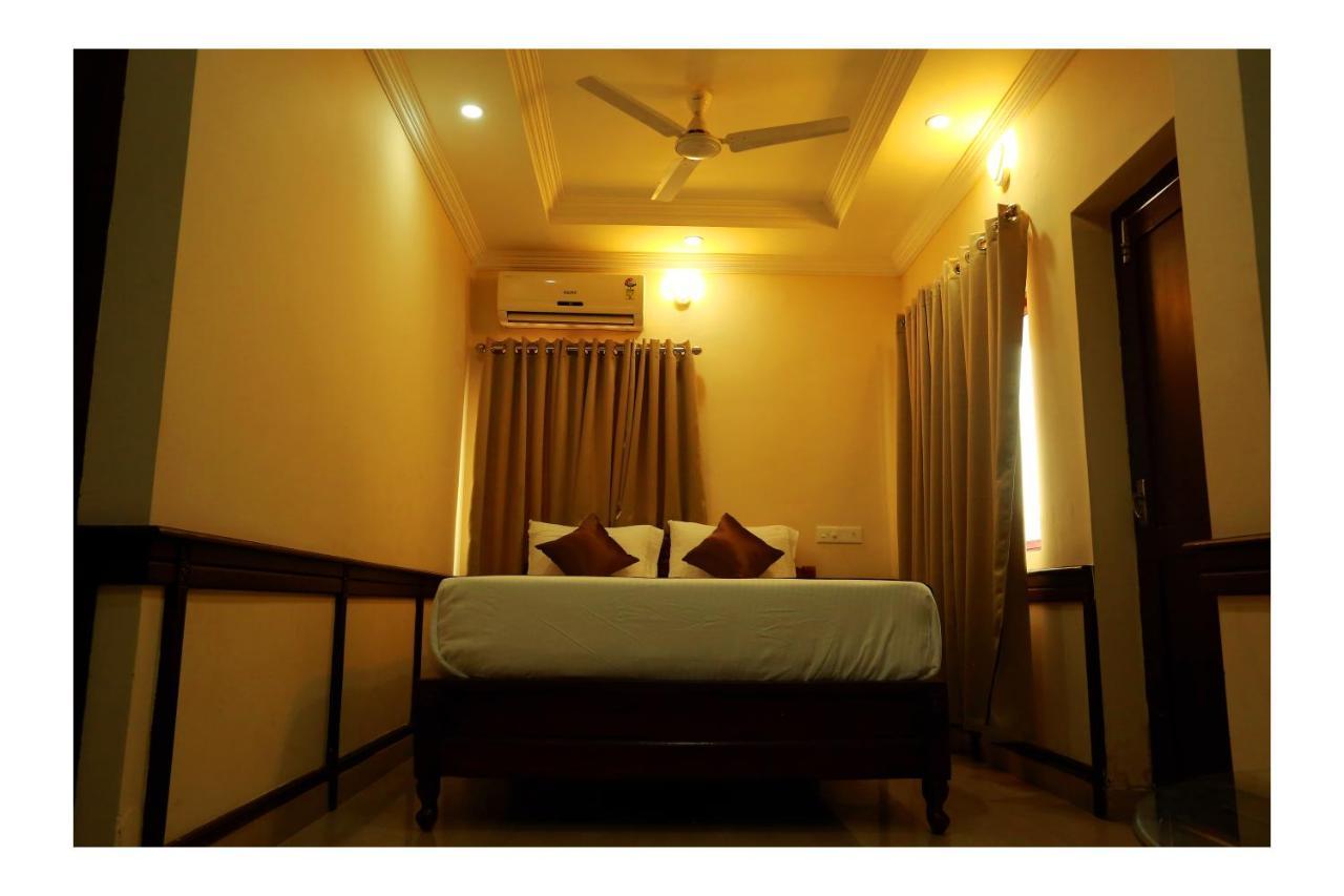 Corridor Calicut Airport Hotel Kondotty Экстерьер фото